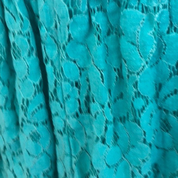 I’m selling a shirt with a matching shorts - Picture 4 of 4